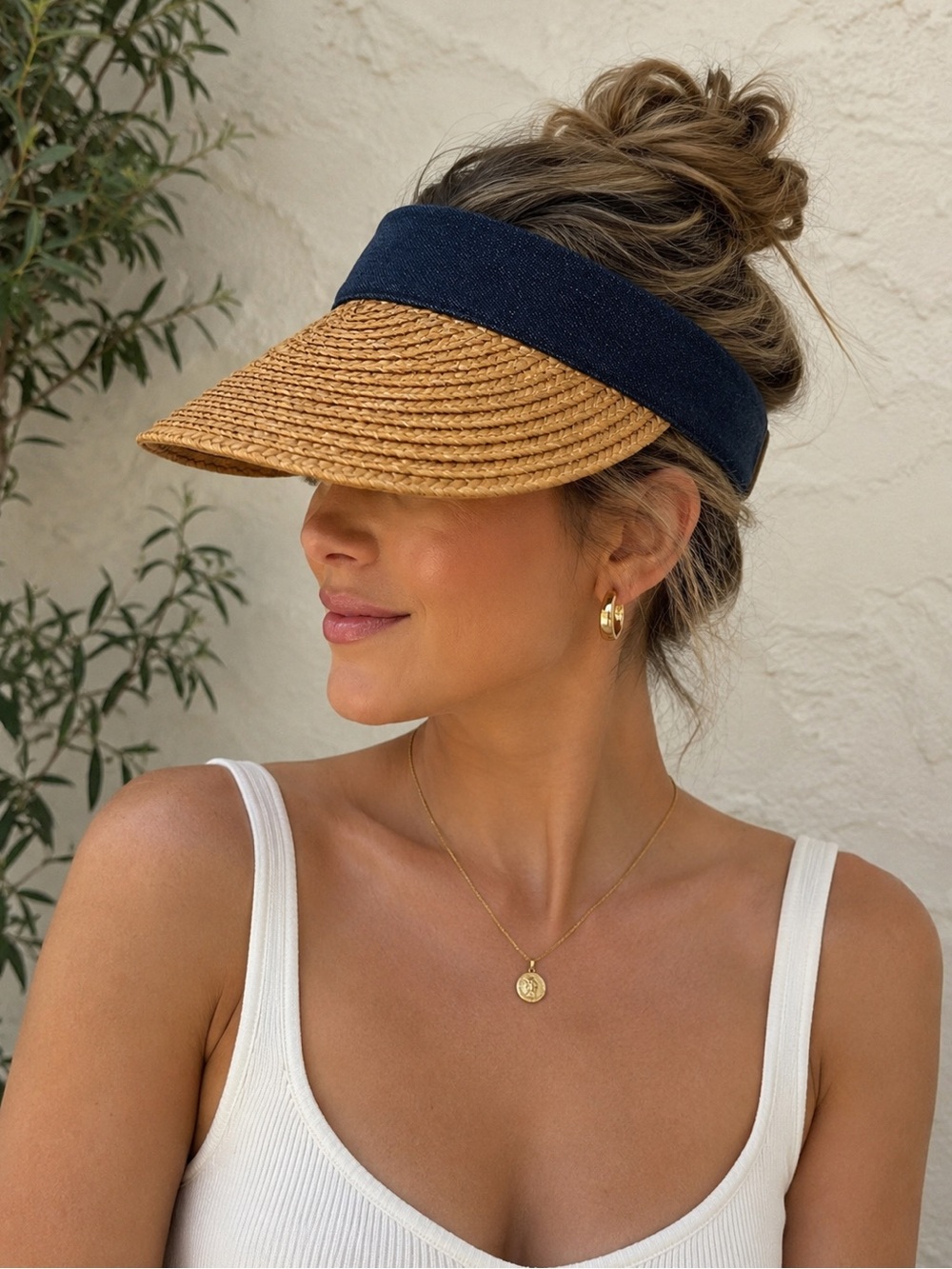 🔹 Straw Visor with Navy Band - Women Accessories